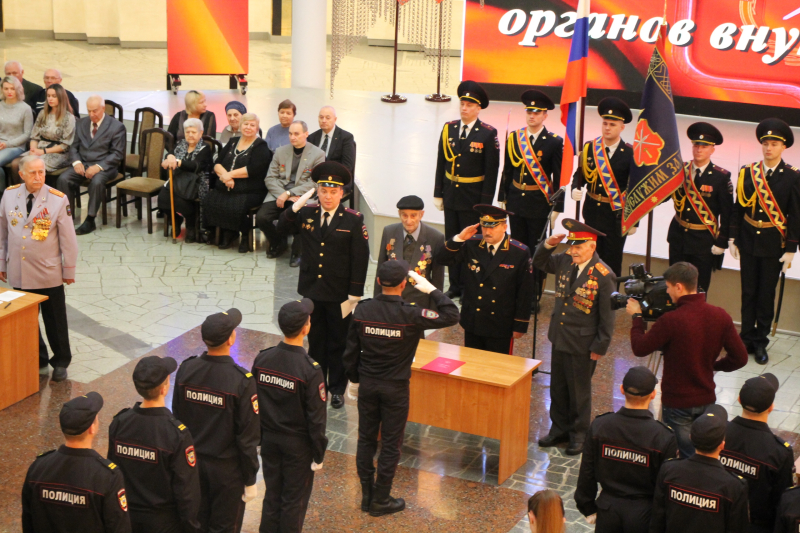 В Тульском музее оружия состоялась торжественная церемония принятия присяги молодыми сотрудниками УМВД России по Тульской области Тульский Государственный Музей Оружия