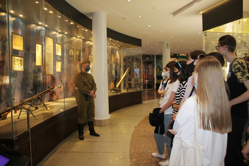 «Рабочий город стал бойцом»: Тульский музей оружия проводит Уроки мужества к 80-летию героической обороны Тулы Тульский Государственный Музей Оружия