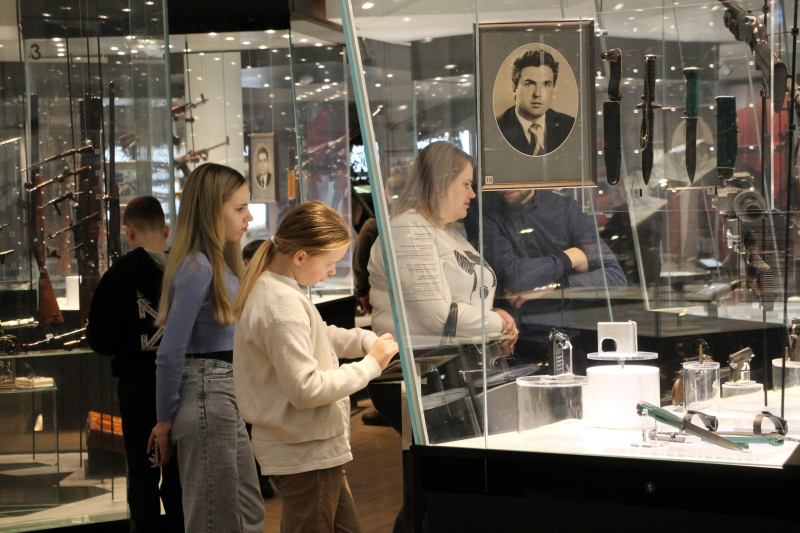 Дорогие друзья! Благодарим вас за интерес к Тульскому государственному музею оружия! Будем рады видеть вас снова! Тульский Государственный Музей Оружия