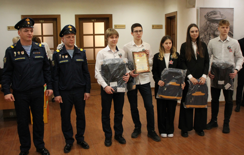 Финальный этап юбилейной региональной военно-патриотической игры «Майские маневры» прошёл сегодня в здании-шлеме Тульского государственного музея оружия Тульский Государственный Музей Оружия