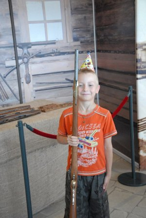 Музей оружия чествует именинников! Тульский Государственный Музей Оружия