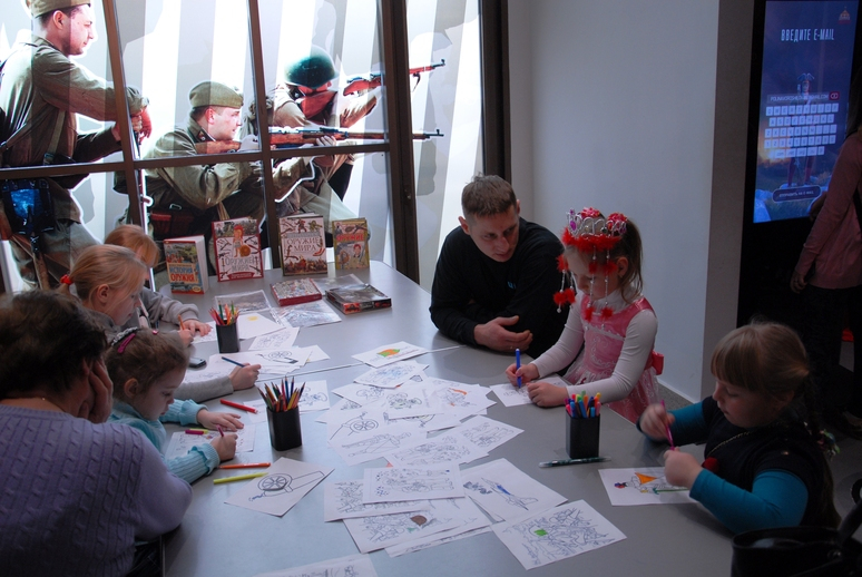 Весело и познавательно: в музее оружия благотворительная акция «Новогодний подарок». Тульский Государственный Музей Оружия