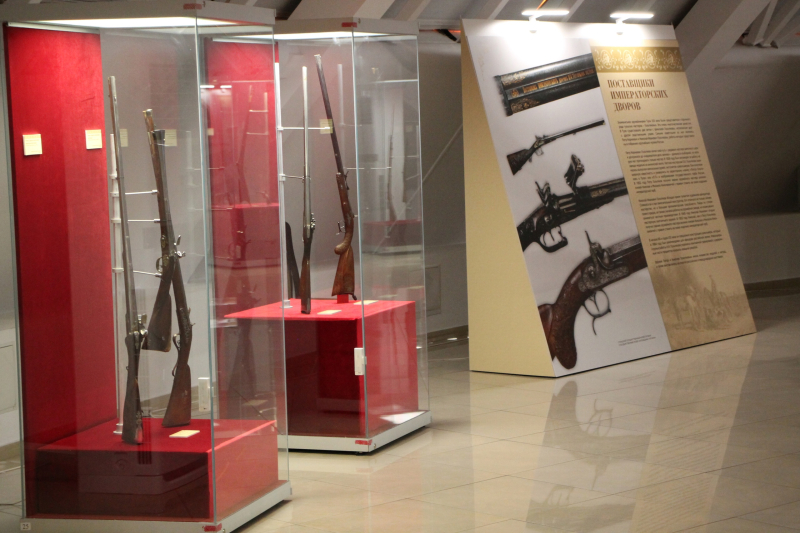В Зале Славы российского оружия открылась уникальная выставка «Шедевры тульских оружейников», посвященная 150-летию Тульского государственного музея оружия Тульский Государственный Музей Оружия