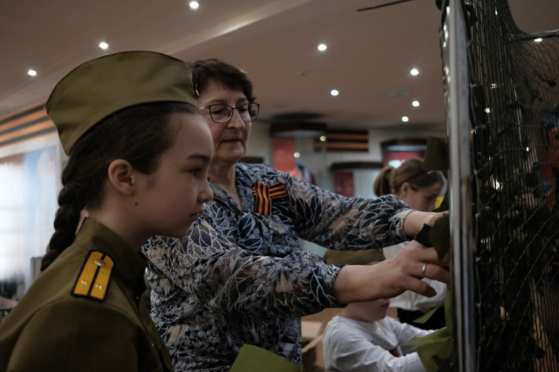 Мастер-классы по плетению маскировочных сетей и изготовлению окопных свечей в музее оружия Тульский Государственный Музей Оружия