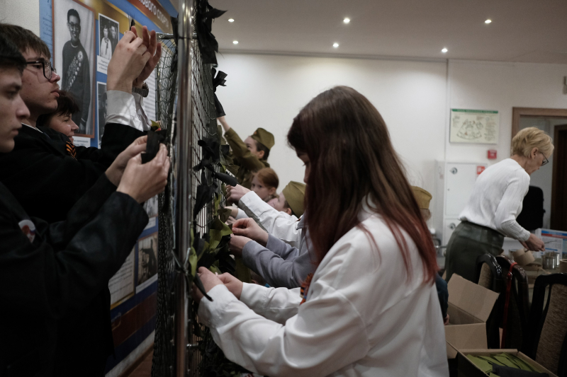 Мастер-классы по плетению маскировочных сетей и изготовлению окопных свечей в музее оружия Тульский Государственный Музей Оружия