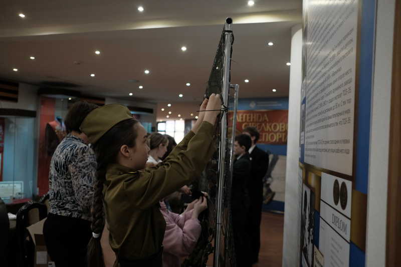 Мастер-классы по плетению маскировочных сетей и изготовлению окопных свечей в музее оружия Тульский Государственный Музей Оружия