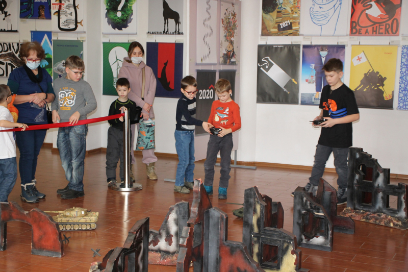 Новое поколение защитников Отечества проходит «Курс молодого бойца» и участвует в «Танковых боях» в Тульском музее оружия! Тульский Государственный Музей Оружия