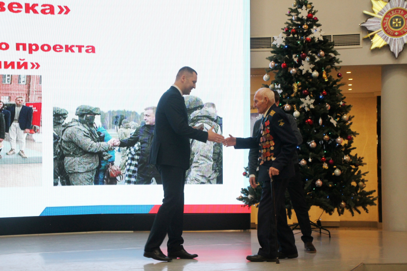 Сегодня Тульский музей оружия радушно принимал участников патриотического форума «Наставники 21 века» Тульский Государственный Музей Оружия