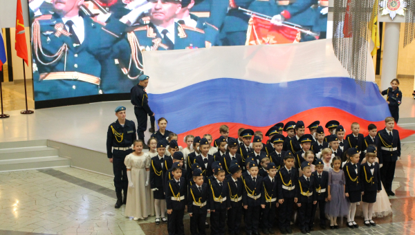 В День Героев Отечества состоялась торжественная церемония принятия присяги кадетами ЦО №12 г. Тулы Тульский Государственный Музей Оружия