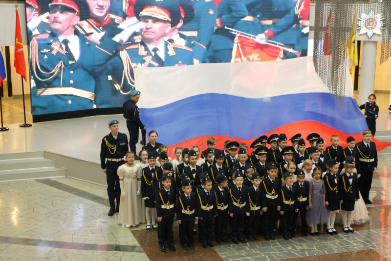 В День Героев Отечества состоялась торжественная церемония принятия присяги кадетами ЦО №12 г. Тулы Тульский Государственный Музей Оружия