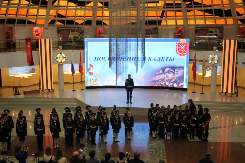 В День Героев Отечества состоялась торжественная церемония принятия присяги кадетами ЦО №12 г. Тулы Тульский Государственный Музей Оружия