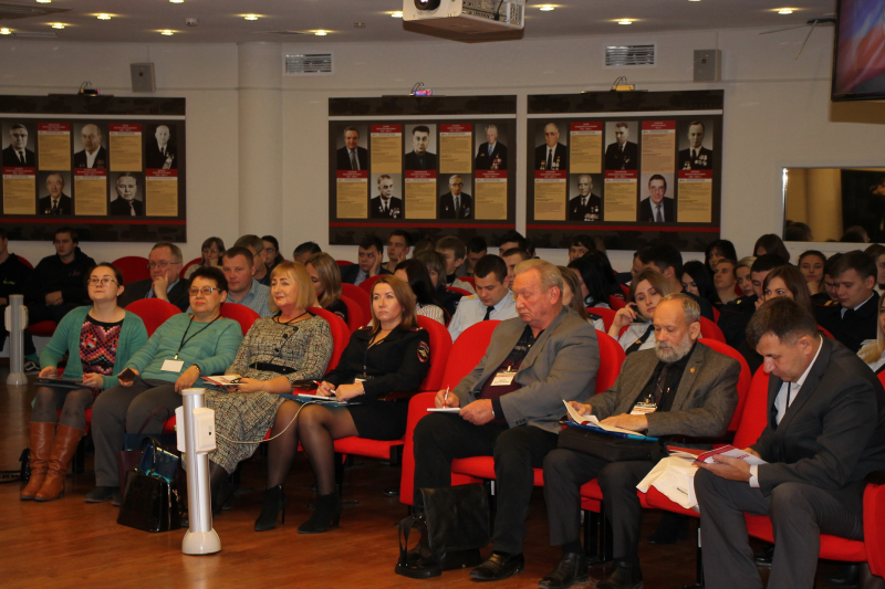 В музее оружия начала работу VII международная научно-практическая конференция «Мир оружия: история, герои, коллекции» (16-18 октября 2019 г.) Тульский Государственный Музей Оружия