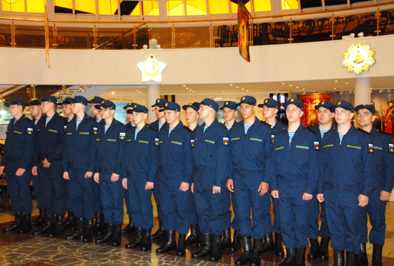 В музее оружия прошла торжественная церемония проводов новобранцев в научно-производственную роту Тульский Государственный Музей Оружия