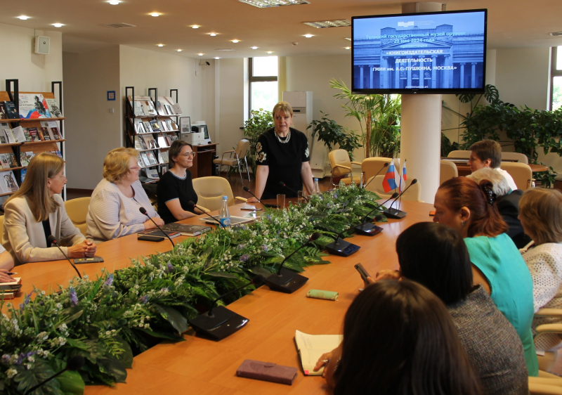 В Тульском государственном музее оружия состоялась встреча сотрудников музея с коллегами из Государственного музея изобразительных искусств имени А.С. Пушкина Тульский Государственный Музей Оружия
