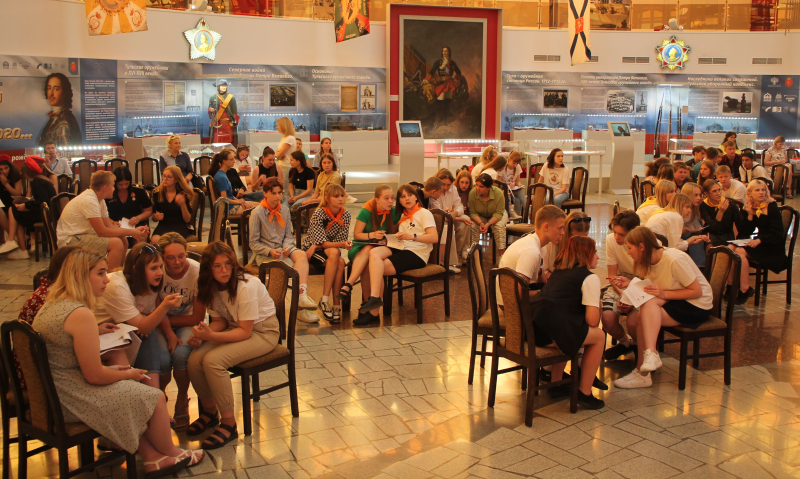 В музее оружия состоялся региональный этап интеллектуального квиза, посвященного празднованию 350-летия со дня рождения великого российского Императора Петра I Тульский Государственный Музей Оружия