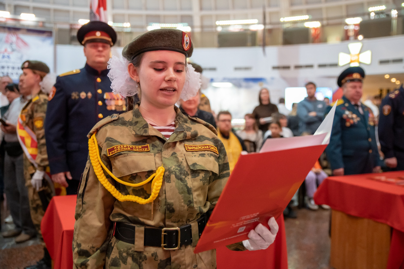 Воспитанники Кадетского учебного центра имени Е.Ю. Рындина произнесли свою самую важную торжественную клятву в Зале Славы российского оружия Тульский Государственный Музей Оружия