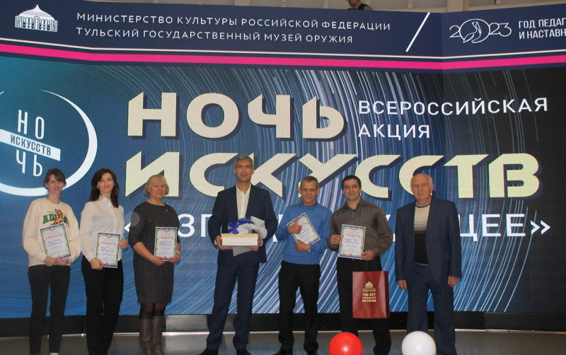 По доброй традиции в эту историческую «музейную ночь» посетители музея стали свидетелями масштабного интеллектуального поединка «Знай наше!» Тульский Государственный Музей Оружия