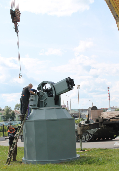 В полку «Стальных стражей» прибыло! Новый экспонат – автоматическая артиллерийская установка «Дуэт». Тульский Государственный Музей Оружия