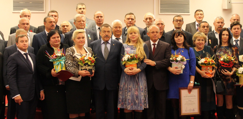 В музее оружия сотрудников НПО «Высокоточные комплексы» поздравили с наступающим Днем машиностроителя. Тульский Государственный Музей Оружия