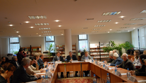 Сегодня в здании-шлеме музея состоялось заседание круглого стола «Святость русского оружия» Тульский Государственный Музей Оружия