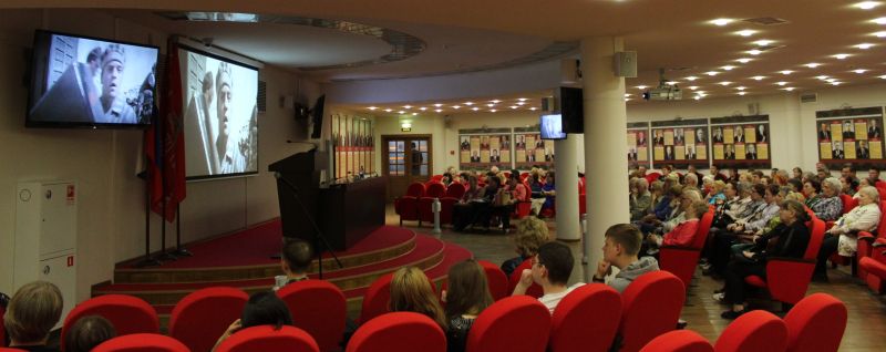 Международный фестиваль военного кино имени Ю.Н. Озерова в музее оружия: творческая встреча со зрителями кинорежиссера Милана Цислера (Чехия). Тульский Государственный Музей Оружия
