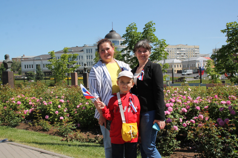 День России в Тульском музее оружия: патриотическая акция «Триколор»! Тульский Государственный Музей Оружия