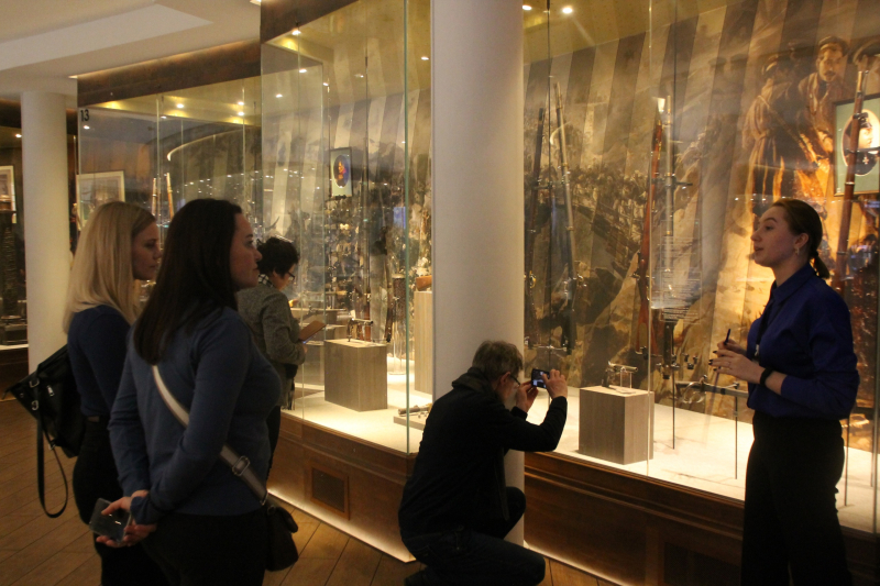 Тульский музей оружия посетили сотрудники Донецкого Республиканского краеведческого музея Тульский Государственный Музей Оружия