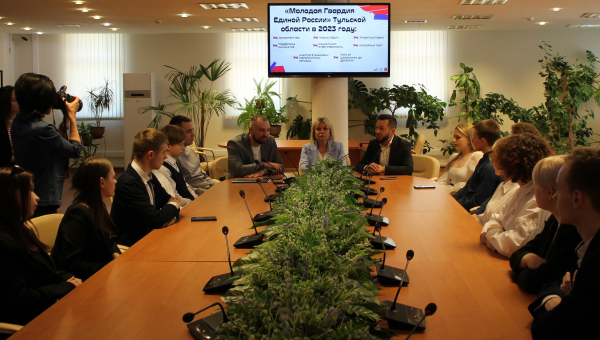 В музее оружия состоялась встреча представителей Тульской городской школьной думы с главой муниципального образования город Тула О.А. Слюсаревой Тульский Государственный Музей Оружия