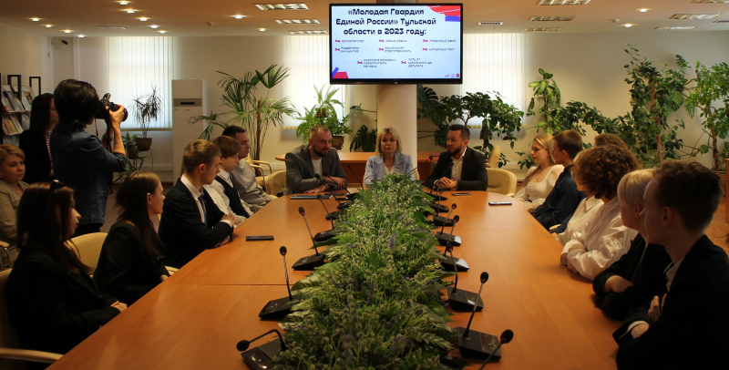 В музее оружия состоялась встреча представителей Тульской городской школьной думы с главой муниципального образования город Тула О.А. Слюсаревой Тульский Государственный Музей Оружия