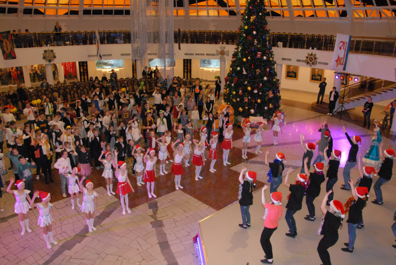 Подарите сказку своему ребенку! Новогодние игровые программы в «здании-шлеме» музея оружия! 2, 3, 5 января! 12.00! Тульский Государственный Музей Оружия