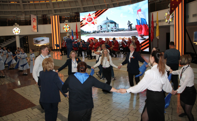 Патриотическая акция «Синий платочек Победы» Тульский Государственный Музей Оружия