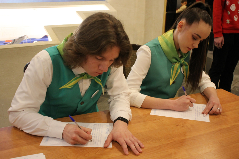 Сегодня прошел Всероссийский Урок Мужества «МЫ РОССИЯ». Центральной площадкой проведения Урока Мужества стал Тульский государственный музей оружия! Тульский Государственный Музей Оружия