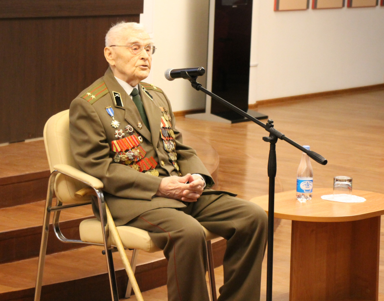 В Тульском музее оружия состоялся Урок мужества «Сражение на Волге – решительный шаг к Победе», посвященный 80-летию Сталинградской битвы Тульский Государственный Музей Оружия