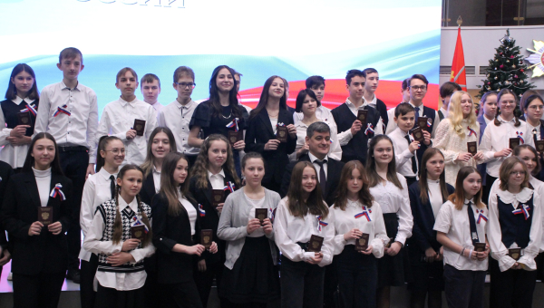 В День Героев Отечества в Тульском музее оружия состоялась торжественная церемония вручения юным тулякам паспорта гражданина Российской Федерации. Тульский Государственный Музей Оружия