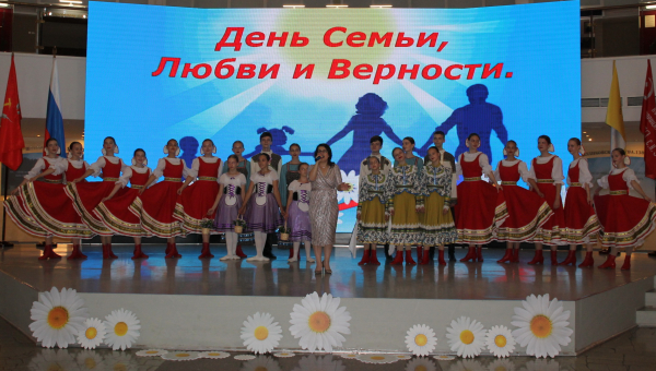 Праздничная концертная программа в День семьи, любви и верности Тульский Государственный Музей Оружия