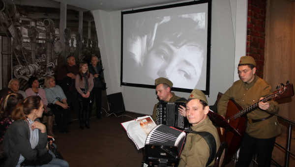 Ночь искусств продолжается! Вокально-инструментальный ансамбль «Легенда» и камерный ансамбль «Dolce-трио» в Тульском музее оружия! Тульский Государственный Музей Оружия