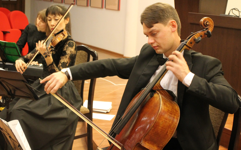 Ночь искусств продолжается! Вокально-инструментальный ансамбль «Легенда» и камерный ансамбль «Dolce-трио» в Тульском музее оружия! Тульский Государственный Музей Оружия