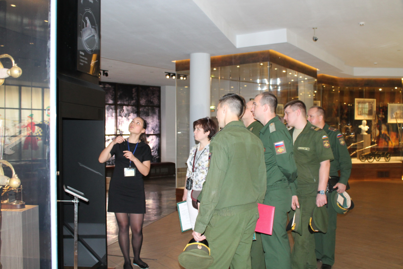 «Я торжественно присягаю на верность своему Отечеству – Российской Федерации» Тульский Государственный Музей Оружия