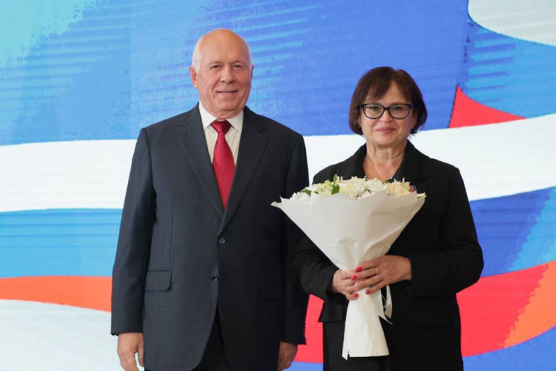 19 сентября в Тульском государственном музее оружия состоялась церемония вручения государственных наград работникам оборонной промышленности, приуроченная ко Дню Оружейника Тульский Государственный Музей Оружия