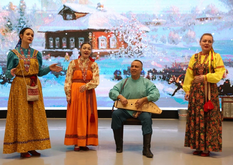 В Зале Славы российского оружия Тульского музея оружия состоялся музыкально-поэтический вечер «Свет снегириной зари…» Тульский Государственный Музей Оружия