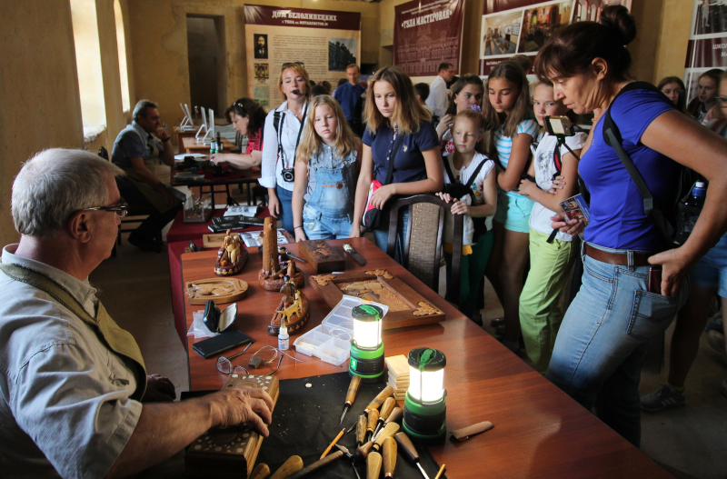 Симуляторы боевых машин, интерактивный стрелковый тир, ультрасовременный кинотеатр. Музей оружия презентовал центр «Тула мастеровая» в Музейном квартале (ул. Металлистов, 10). Тульский Государственный Музей Оружия