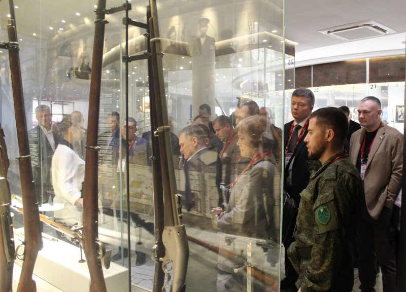 В Тульском государственном музее оружия состоялся Всероссийский форум «Всё для Победы!» Общероссийского народного фронта Тульский Государственный Музей Оружия