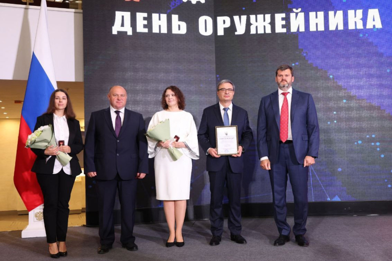 В Тульском государственном музее оружия состоялось торжественное собрание, посвященное празднованию Дня оружейника. Тульский Государственный Музей Оружия