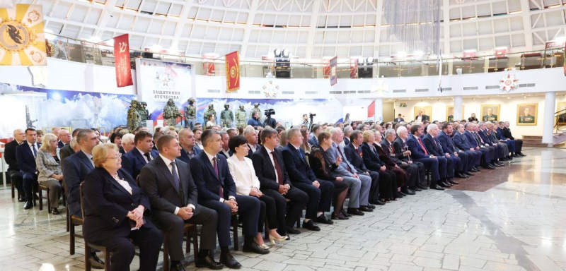 В Тульском государственном музее оружия состоялось торжественное собрание, посвященное празднованию Дня оружейника. Тульский Государственный Музей Оружия