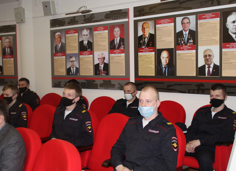 «Я в атаку ходила с батальоном, а в разведке добывала «языков». Презентация книги ветерана Л.М. Глуховой Тульский Государственный Музей Оружия