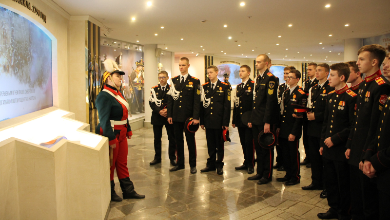 Всероссийская акция «День в музее для российских кадет» в Тульском музее оружия! Тульский Государственный Музей Оружия