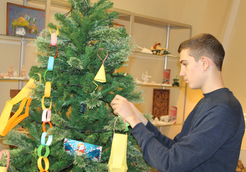 «Добро делать спешить должно!» Особые дети в мастерской Деда Мороза Тульский Государственный Музей Оружия