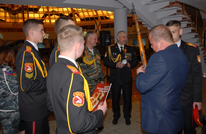 Могилёвские кадеты изучают «Великие сражения России» в Тульском музее оружия. Тульский Государственный Музей Оружия