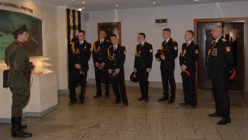 Могилёвские кадеты изучают «Великие сражения России» в Тульском музее оружия. Тульский Государственный Музей Оружия