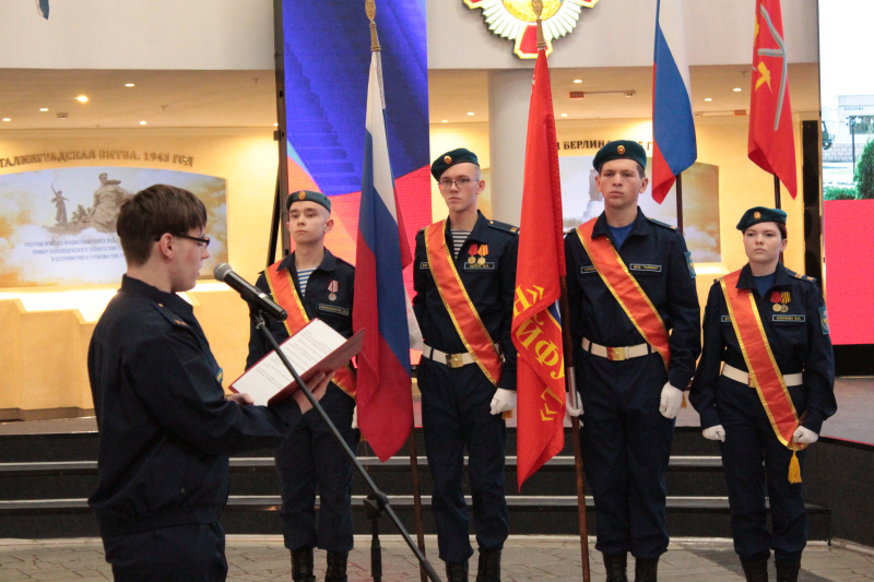В День защитника Отечества по доброй традиции в Зале Славы российского оружия Тульского государственного музея оружия торжественно приняли присягу воспитанники военно-патриотического клуба «Т Тульский Государственный Музей Оружия